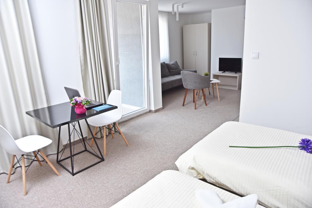 Kozle City Apartments سكوبجي الغرفة الصورة