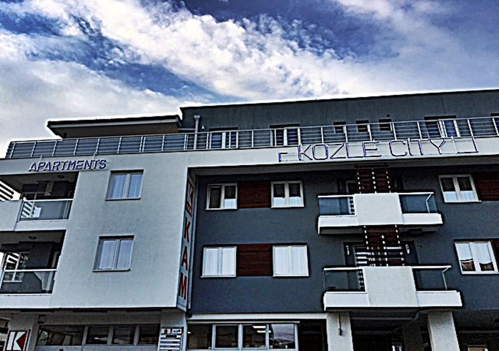 Kozle City Apartments سكوبجي المظهر الخارجي الصورة